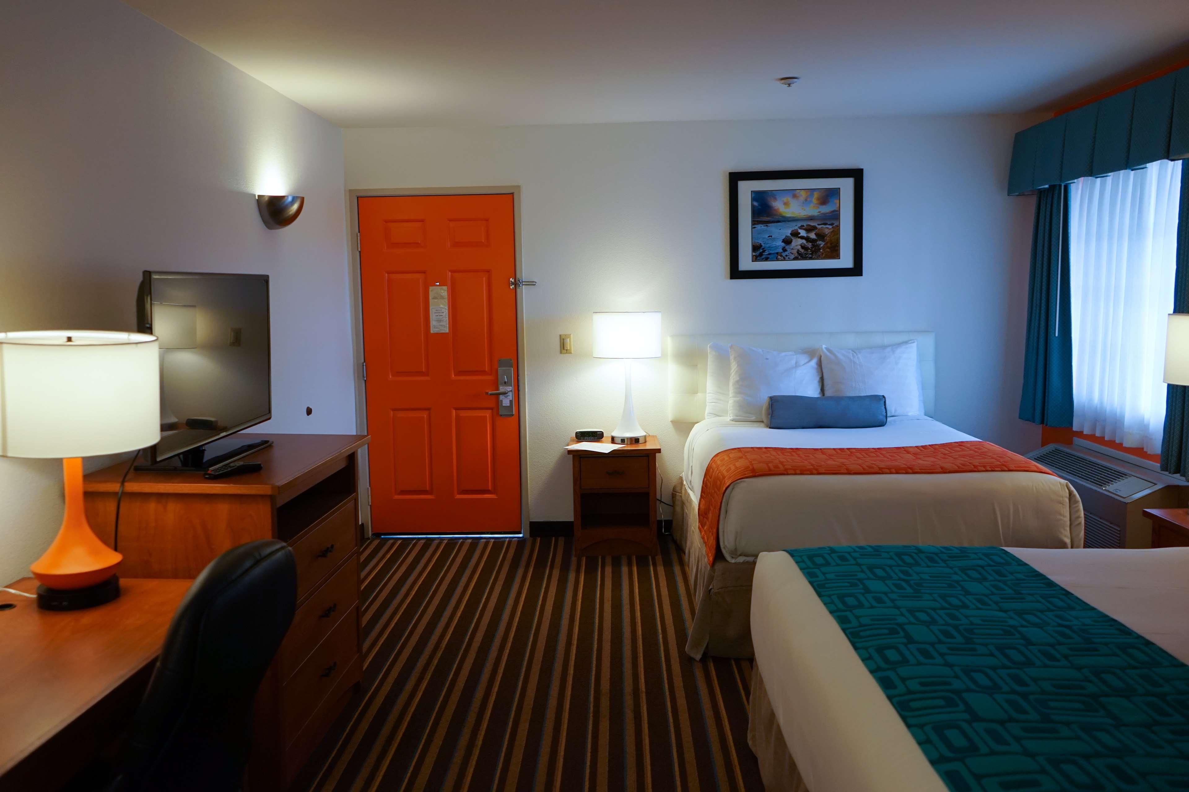 Howard Johnson By Wyndham Hotel Salinas