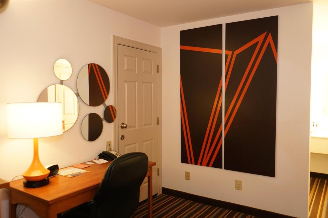 Howard Johnson By Wyndham 2* Salinas